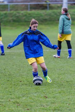 Bild 35 - B-Juniorinnen TSV Gnutz o.W. - SV Henstedt Ulzburg II : Ergebnis: ca. 5:0